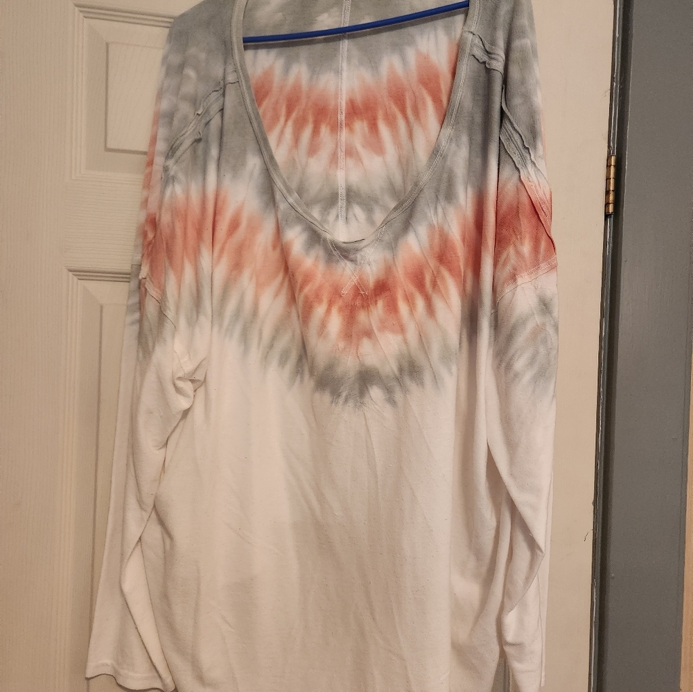 Lightweight sweatshirt